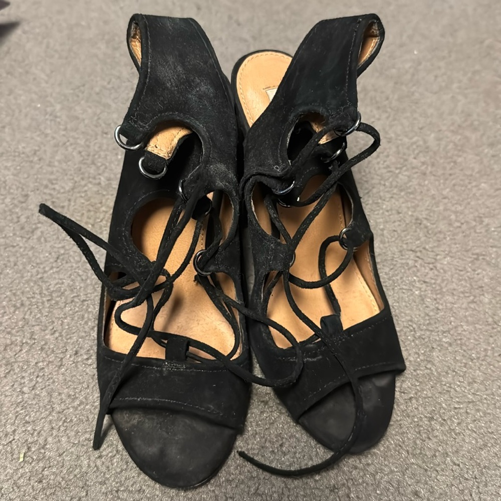 Steve Madden lace up heels. Size 7.